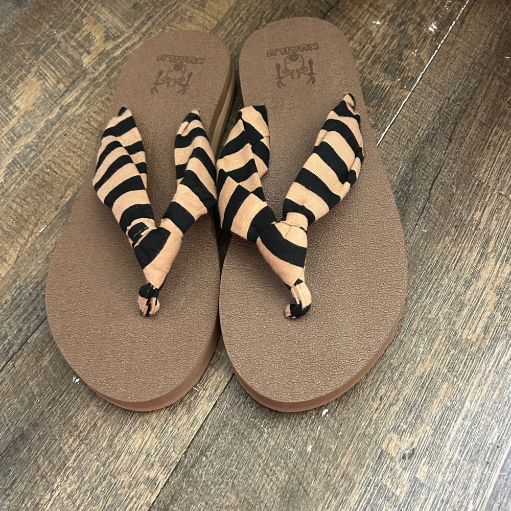 Kuailu Womens Flip Flop Sandals Tan Black Striped Fabric Yoga Mat Foam US 7